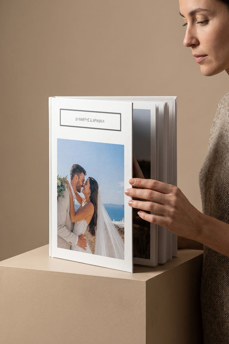 5-photobook-portrait-myikona-beige-ad-011