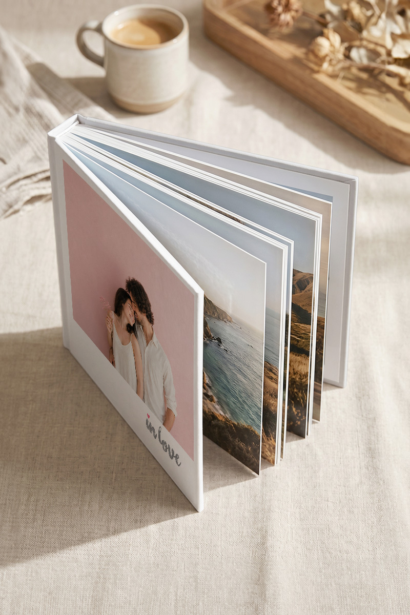 4-photobook-square-myikona-beige-u-041