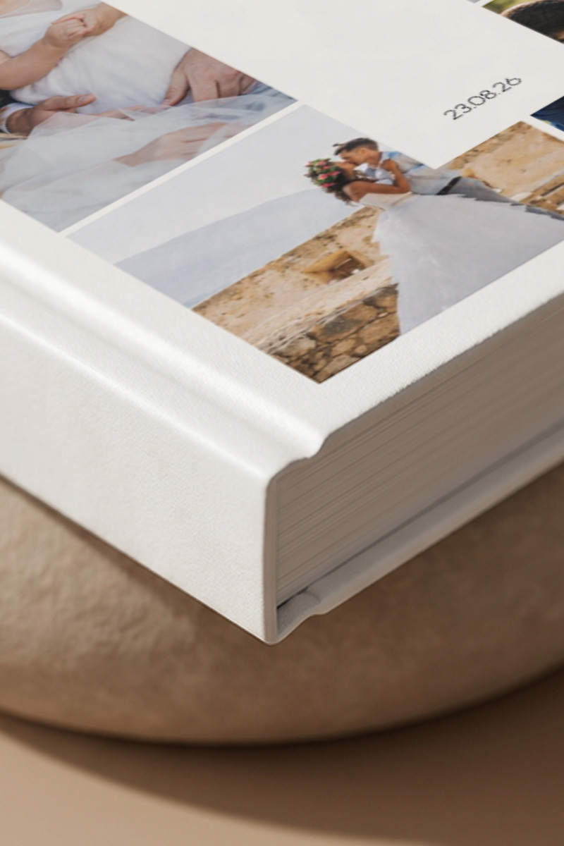 4-photobook-portrait-myikona-beige-wt-087