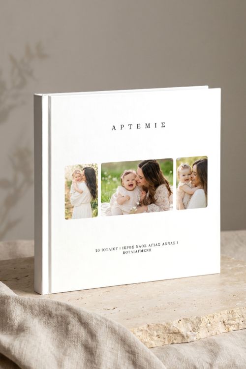 Photobook, Minimal Story