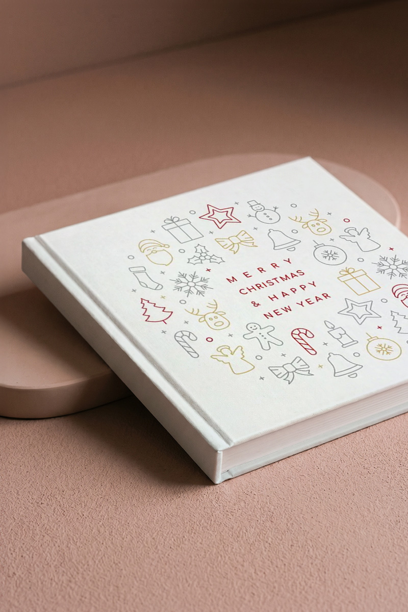 4-photobook-square-myikona-red-g-135