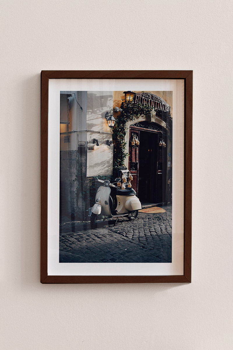 myikona-poster-frame-color-walnut_-01268.jpg