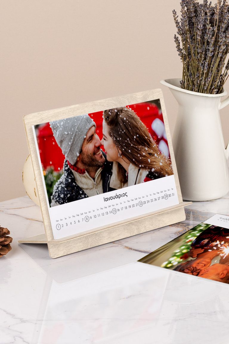 wooden-calendar-plexi-shelf-d-white-0004