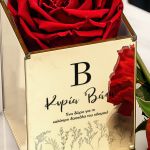 Σετ 2 Δώρα για Δασκάλες, Rose με Μονόγραμμα & Μπρελόκ