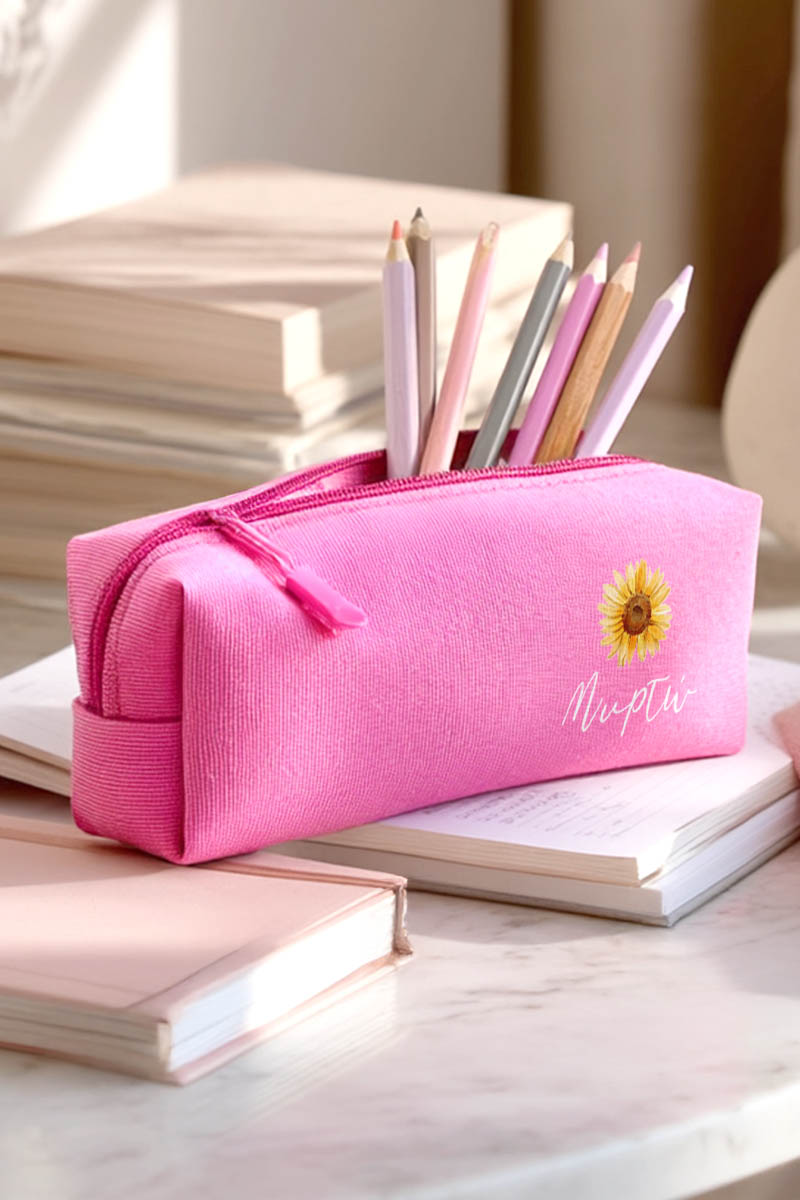 myikona-kasetina-me-ektiposi-onoma-afierosi-pink-koritsi-g-059 Σχολική Κασετίνα για Κορίτσια, Φούξια με Όνομα & Μαργαρίτα