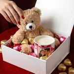 1-set-dwrou-gia-zeugaria-valentinos-keri-teddy-white-a-0009
