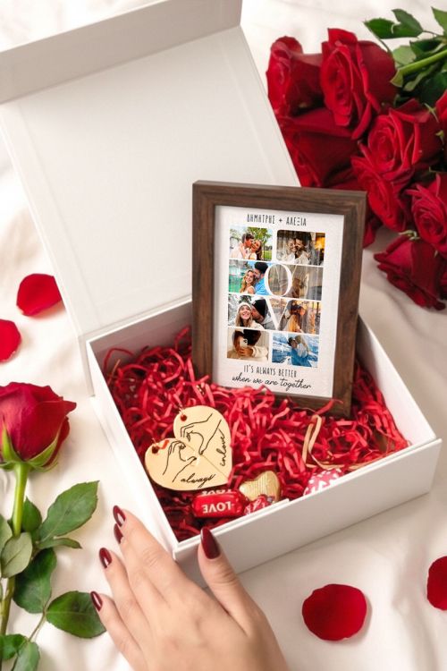 Gift Box Αγάπης με Κορνίζα με Φωτογραφίες, 2 Μπρελόκ, Γλυκά & Μπαλόνια