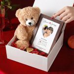 Love Box Ερωτευμένων με Κορνίζα, Αρκουδάκι, Γλυκά & Μπαλόνια