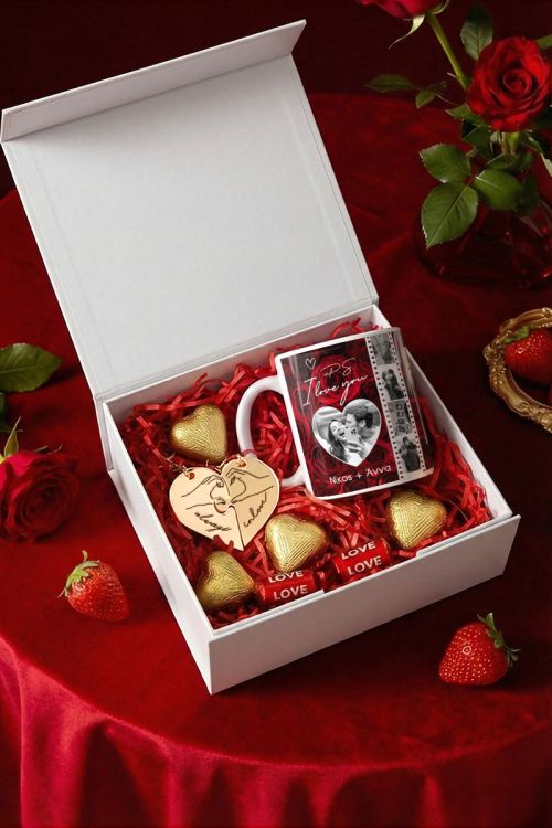 Premium Love Kit με Κούπα, 2 Μπρελόκ, Γλυκά & Μπαλόνια