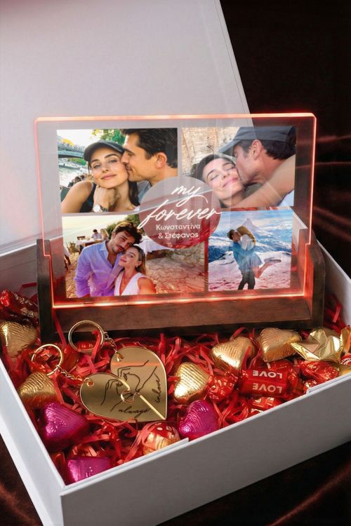 Love Box Δώρου με Φωτιστικό, 2 Μπρελόκ, Γλυκά & Μπαλόνια