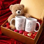 Πολυτελές Love Box με 2 Κούπες, Αρκουδάκι, Γλυκά & Μπαλόνια