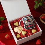 1-set-dwrou-gia-zeugaria-valentinos-koupa-mprelok-white-c-0012
