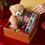 Premium Love Kit με Κορνίζα, Αρκουδάκι, Γλυκά & Μπαλόνια