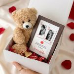 1-set-dwrou-gia-zeugaria-valentinos-korniza-teddy-white-b-0017
