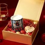 Exclusive Love Kit με Αρωματικό Κερί, 2 Μπρελόκ, Γλυκά & Μπαλόνια