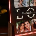 Love Box Ερωτευμένων με Φωτιστικό, 2 Μπρελόκ, Γλυκά & Μπαλόνια