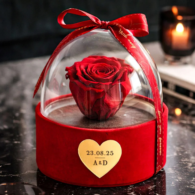 prwsopopoiimena-dora-agapis-me-onoma-ektipwsi-gia-ekeini-forever-roses