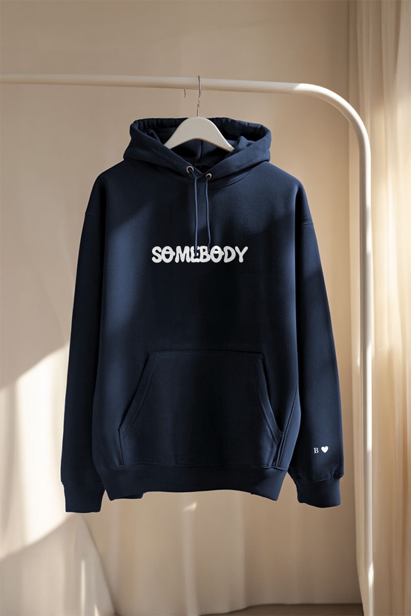 matching-hoodie-set-gia-zeugaria-me-ektipwsi-mple-roz-n-0008-7 2 Matching Hoodies με Μονόγραμμα, Δώρο για Ζευγάρι