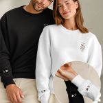 matching-sweatshirts-set-gia-zeugaria-me-ektipwsi-mauro-aspro-t-0004-1