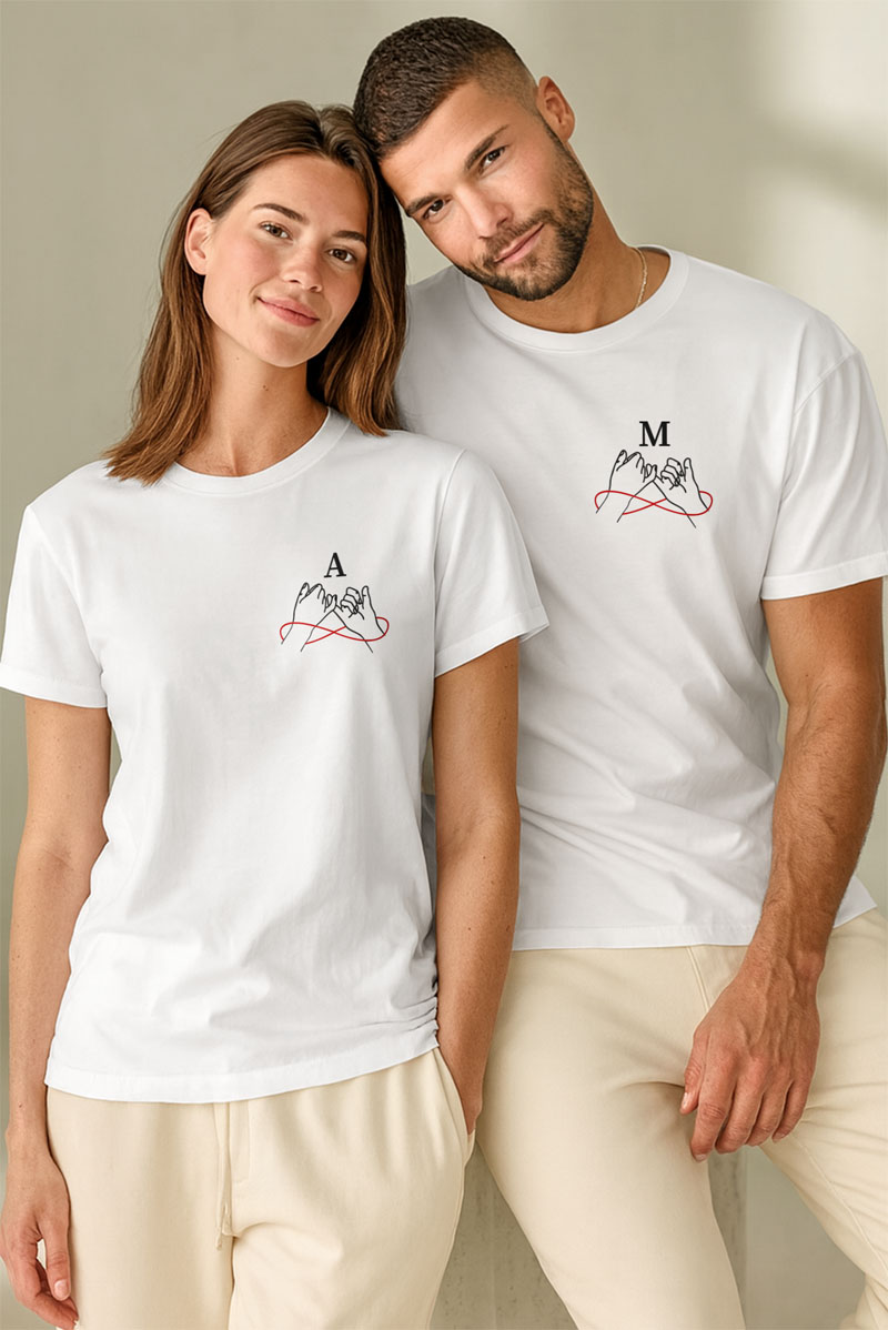 matching-tshirt-set-gia-zeugaria-me-ektipwsi-aspro-aspro-f-0010-3 2 Matching T-shirts με Μονογράμματα, Τέλειο Δώρο για Ζευγάρια