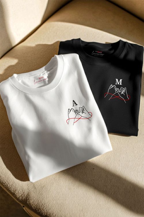 2 Matching T-shirts με Μονογράμματα, Premium Δώρο Ζευγαριού
