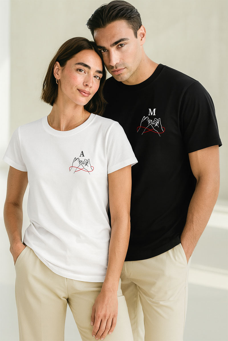 2 Matching T-shirts με Μονογράμματα, Premium Δώρο Ζευγαριού