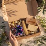 Premium Σετ Νονάς με Κούπα, Σαπούνι & Λαμπάδα - Δώρο Πάσχα