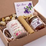 Πασχαλινό Set Δώρο για Νονά: Κούπα, Μέλι & Honey Dipper