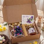 Πασχαλινό Gift Box Νονάς με Κούπα, Μέλι & Λαμπάδα Κηρήθρα