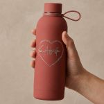 isothermiko-thermos-me-xaraksi-engraving-red-a-0027-1