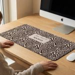 Προσωποποιημένο Deskmat με Όνομα για Πληκτρολόγιο & Ποντίκι