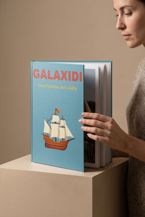 Myikona Photobook, Γαλαξίδι
