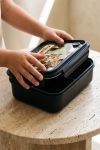 mykona-fagitodoxeio-lunchbox-me-ektipwsi-onoma-afierosi-black-c-0065-1.jpg
