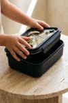 mykona-fagitodoxeio-lunchbox-me-ektipwsi-onoma-afierosi-black-d-0067-1.jpg