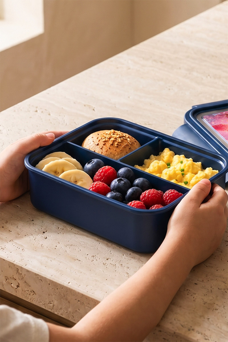 mykona-fagitodoxeio-lunchbox-me-ektipwsi-onoma-afierosi-blue-j-0010-4.jpg