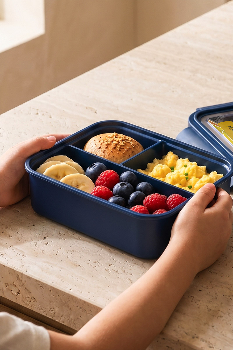 mykona-fagitodoxeio-lunchbox-me-ektipwsi-onoma-afierosi-blue-j-0082-4.jpg