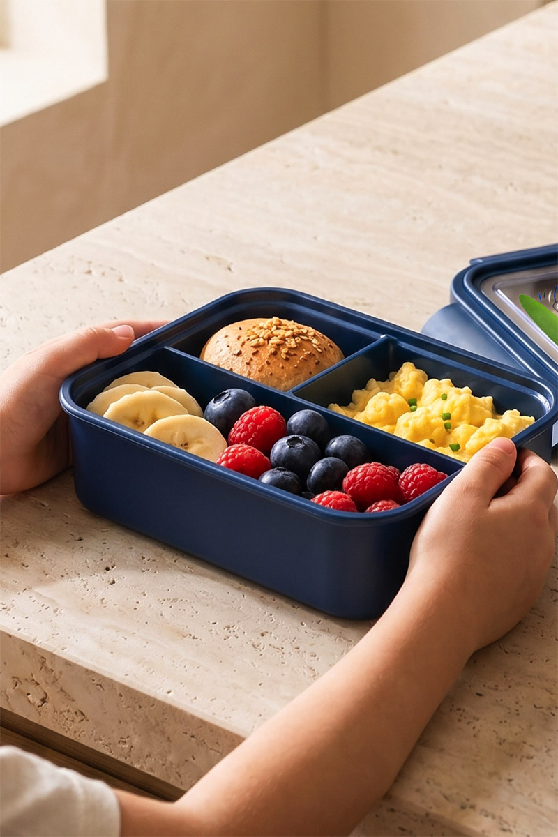 mykona-fagitodoxeio-lunchbox-me-ektipwsi-onoma-afierosi-blue-j-0087-4.jpg