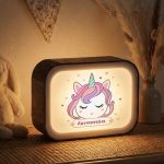 Προσωποποιημένο Lightbox με Όνομα & Σχέδιο Μονόκερο