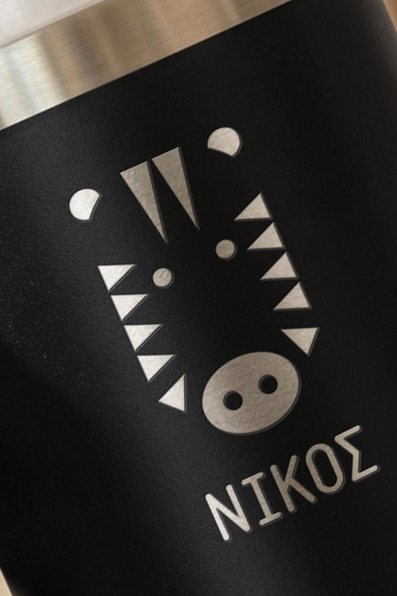 isothermiko-pagouri-tumbler-me-onoma-xaraksi-mavro-xd-0054-4.jpg