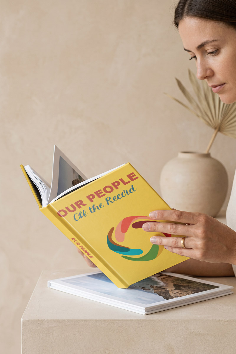 photobook-portrait-myikona-beige-ab-1763-2.jpg