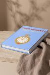 photobook-portrait-myikona-beige-c-1484-1.jpg