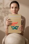 photobook-portrait-myikona-beige-e-1848-1.jpg