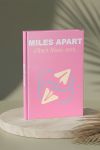 Photobook Αγάπης: Από Απόσταση